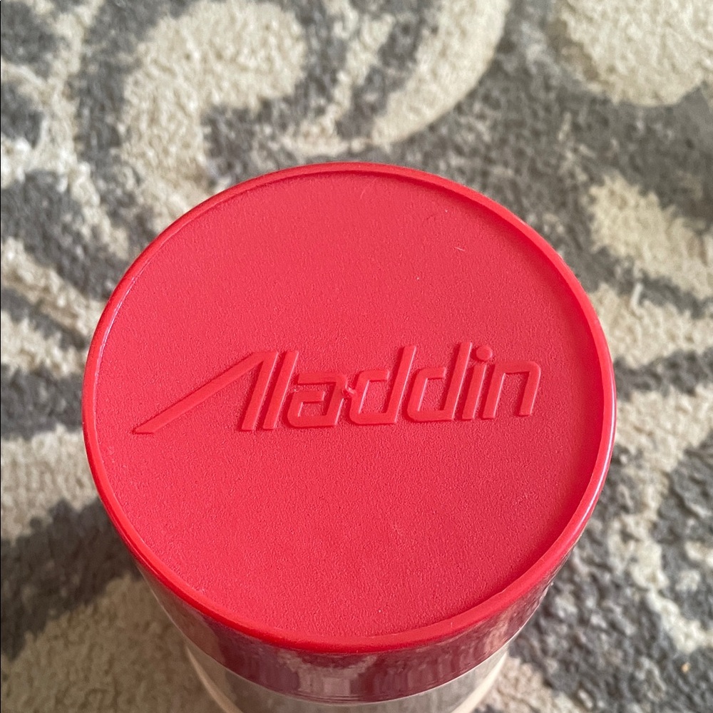 Aladdin vintage Red and Cream Thermos - Picture 2 of 4
